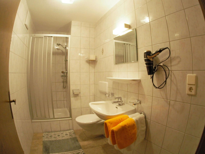 Bathroom 3, Vakantiehuis Sonneck, Schwaz