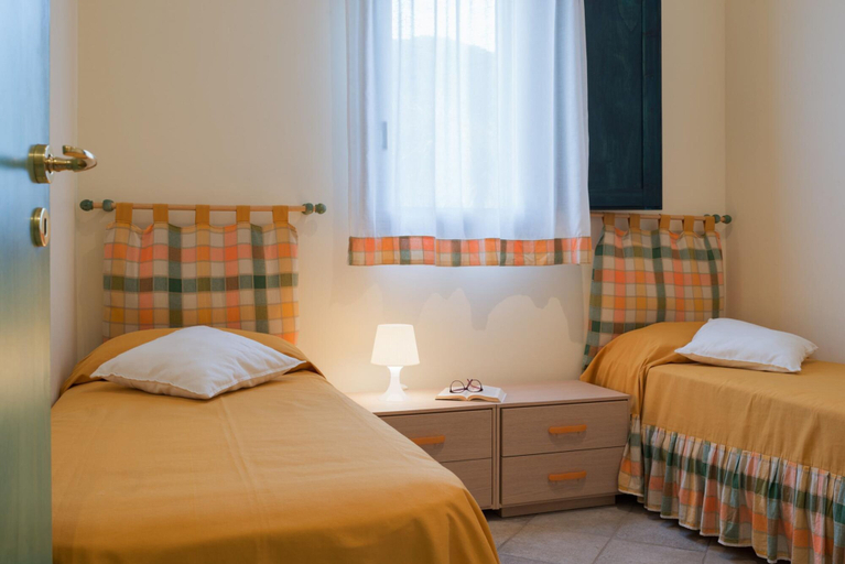 Room 5, Blue Sea - Villa Aquilone, Brindisi