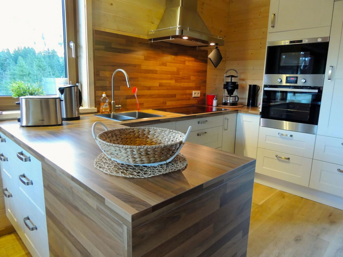 Private kitchen 5, Huttenzauber 2 Comfortable Holiday Residence, Hallein