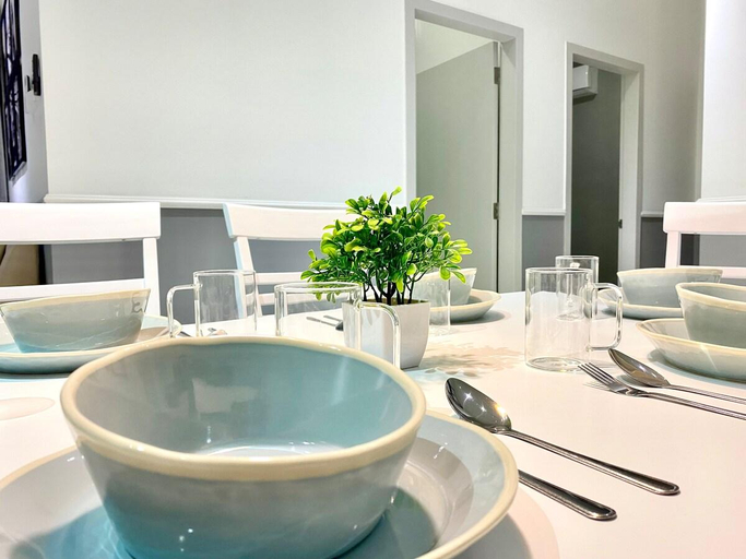 Food & Drinks 2, Decozy 8.0 IpohTownCondo (10pax), Kinta