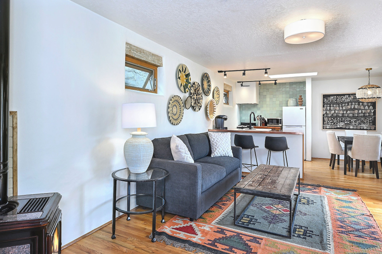 Others 5, Dos Hermanas Compound 7 Casitas Sleeps 22, Santa Fe