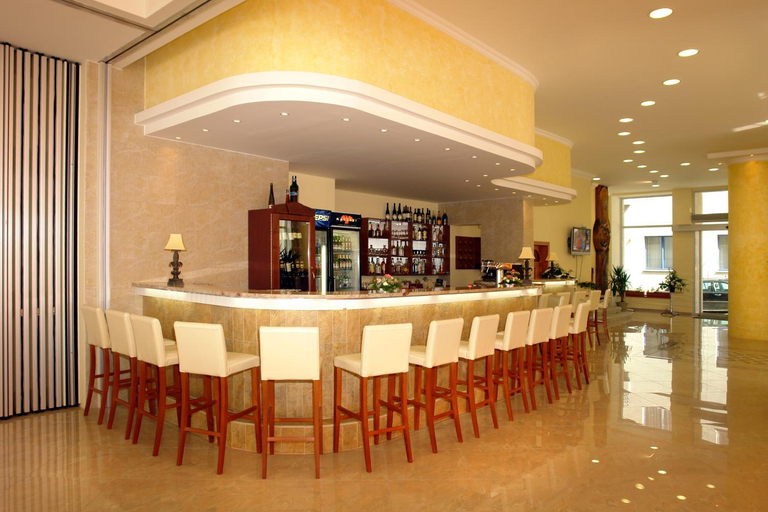 Food & Drinks 5, Hotel Bila Ruze, Písek