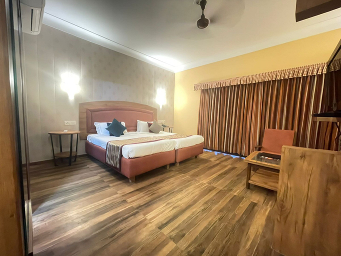 Bedroom 4, Cama Rajputana Club Resort, Sirohi