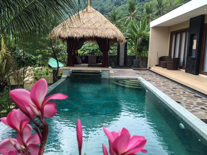 Swimming Pool 12