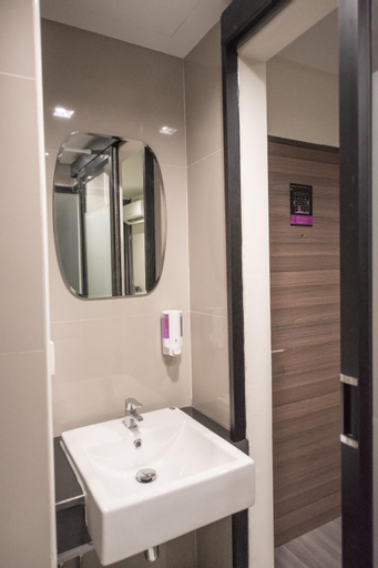 Bathroom 5