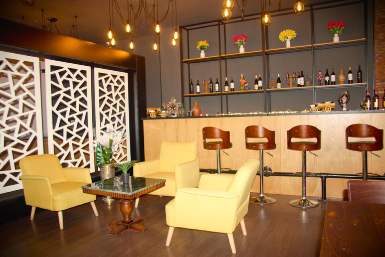 Food & Drinks 5, LLC Bricks 1, Tbilisi