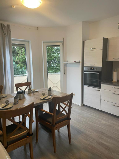 Facilities 2, Zimmer Frei 4, Wiesbaden