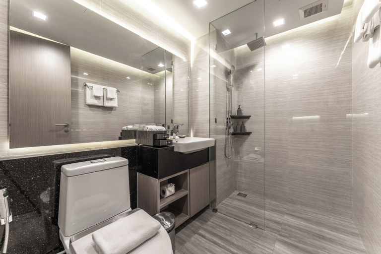 Bathroom 20
