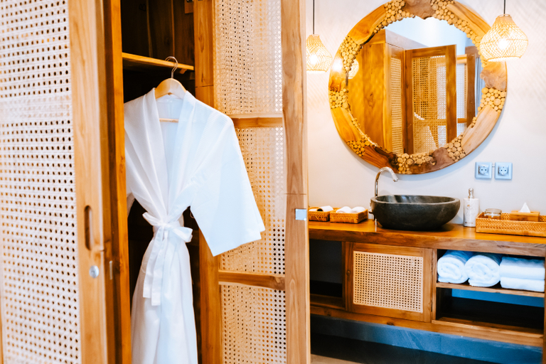 Bathroom 5, Villa Koura Kuta, Badung