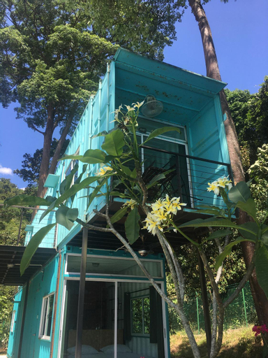 Exterior 1