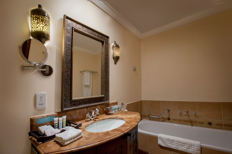 Bathroom 3, Mercure Grand Hotel Seef - All Suites, Manama