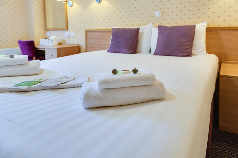 Others 4, Cumberland Hotel, North Yorkshire