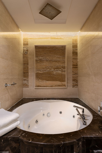 Bathroom 4, Landmark Premier Hotel Deira, Dubai