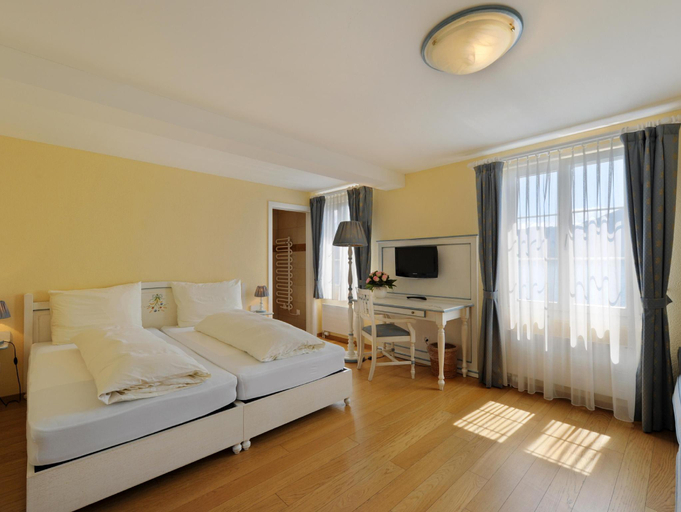 Bedroom 10