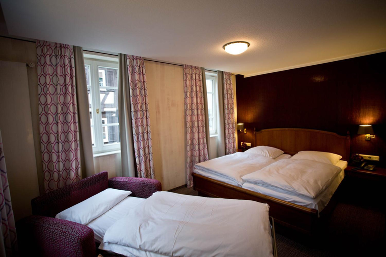 Bedroom 2, Karpfen, Rhein-Neckar-Kreis