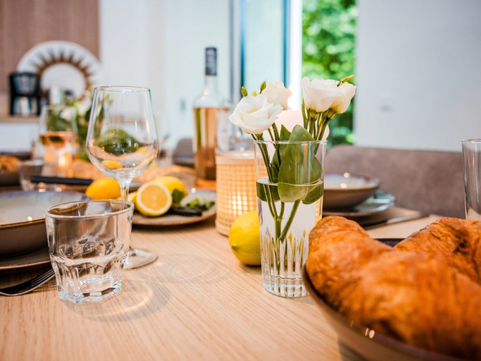 Food & Drinks 5, Spacious Holiday Home in Voorhuizen With Terrace, Barneveld