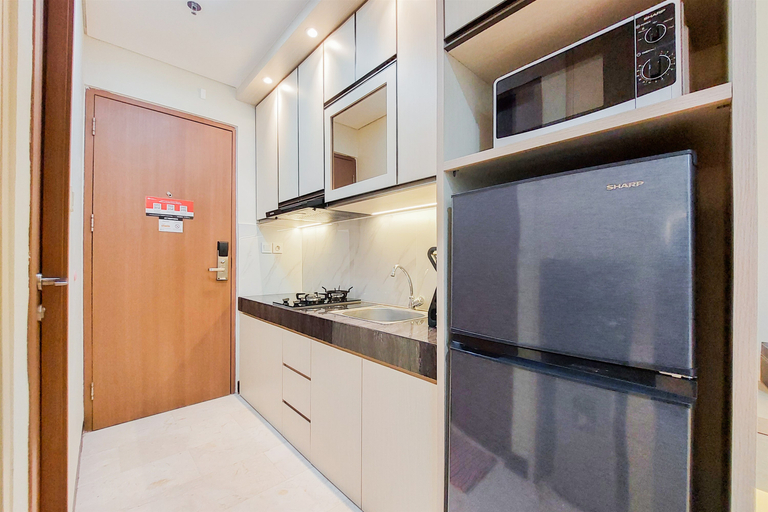 Others 3, Homey and Minimalist Studio Apartment B Residence By Travelio, Tangerang Selatan