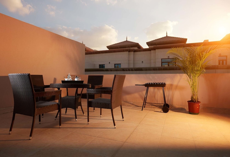 Food & Drinks 5, Al Seef Resort and Spa by Andalus, Abu Dhabi City