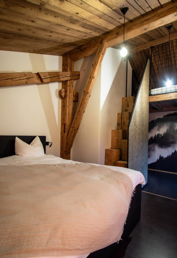 Bedroom 2, Hotel-Restaurant Le Cochon Rose, La Chaux-de-Fonds