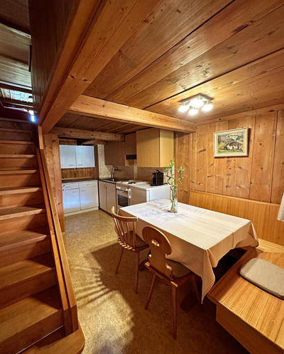 Others 4, Meieli's Chalet, Interlaken