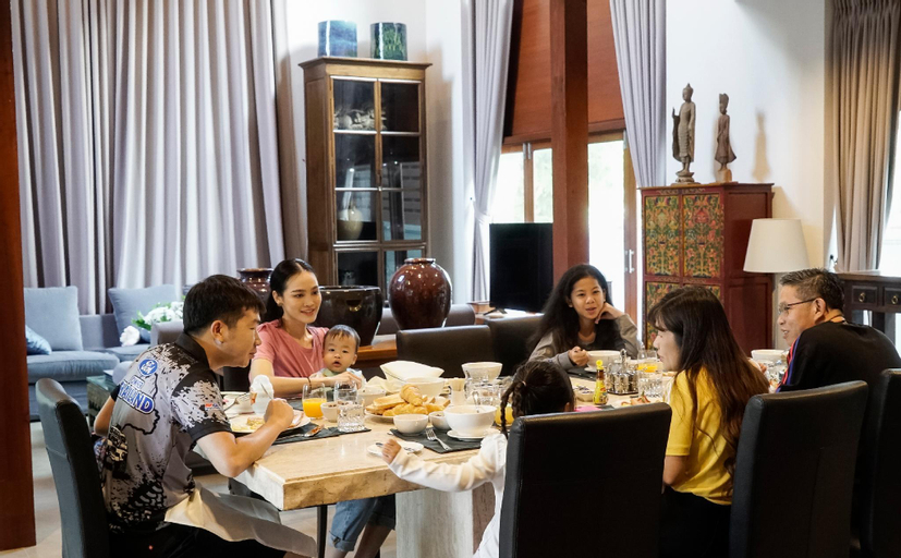 Dining Room 18