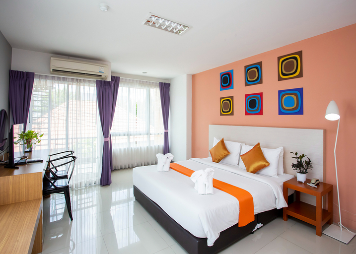 Bedroom 2, Nano Place Hotel, Si Racha
