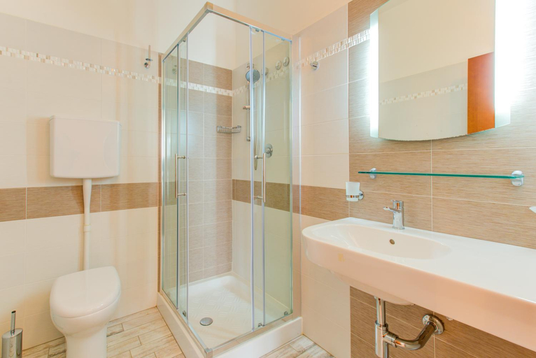 Bathroom 2, Hotel Splendid, Forli' - Cesena