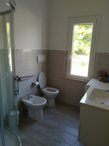 Bathroom 2, Cortile nel Conero, Ancona