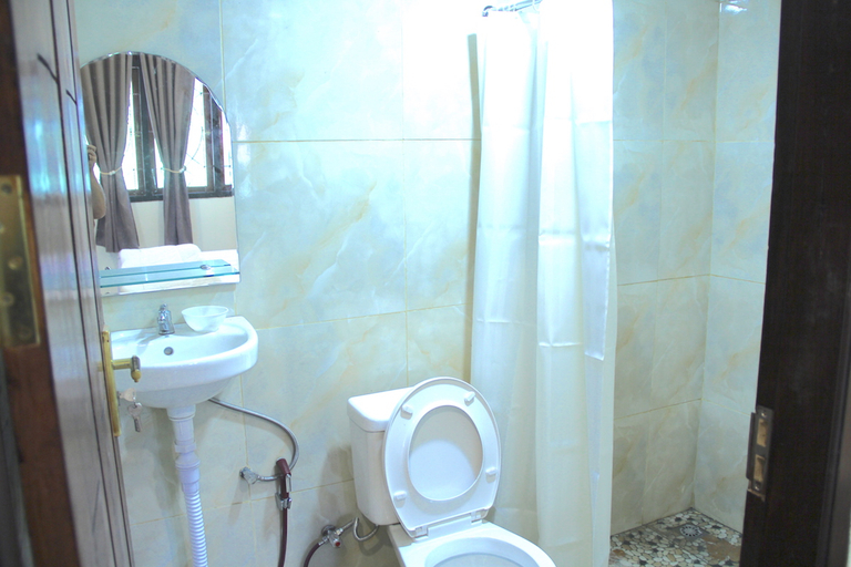 Bathroom 4, Chrimmy's House, Manado