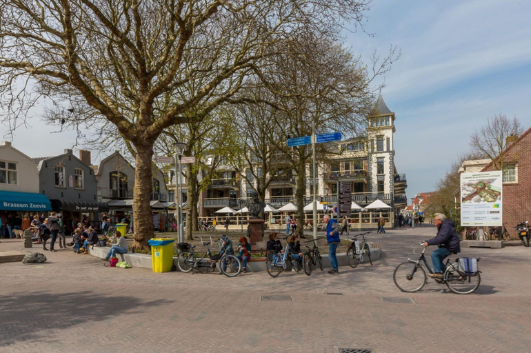 Others 5, Apartment in Domburg Near the Beach, Veere