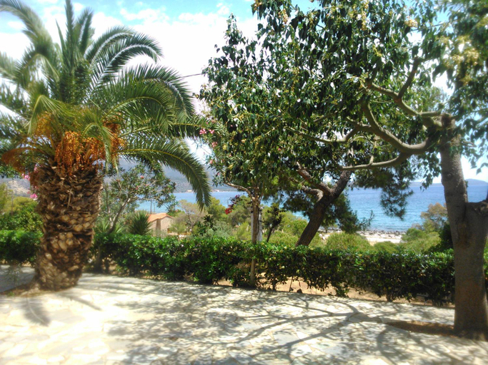 Others 3, Maviria, Peloponnese