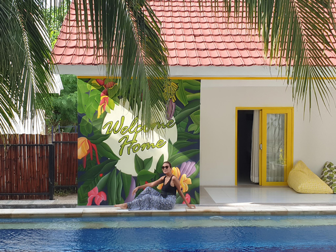 Swimming Pool 13