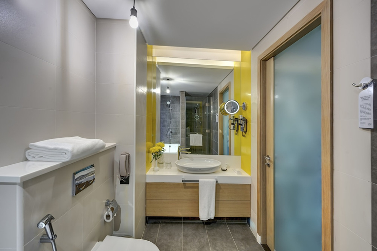 Bathroom 2, Al Khoory Urban Hotel, Dubai