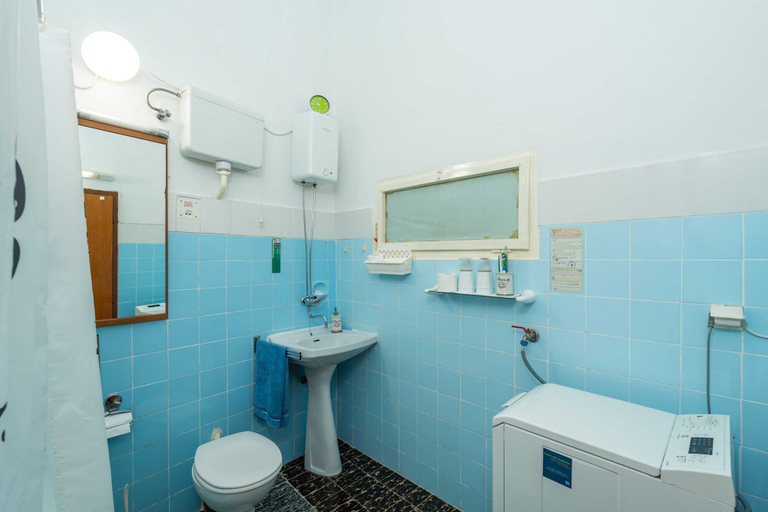 Bathroom 4, Two Stars Two Beds Downtown Apartment, Dubrovnik