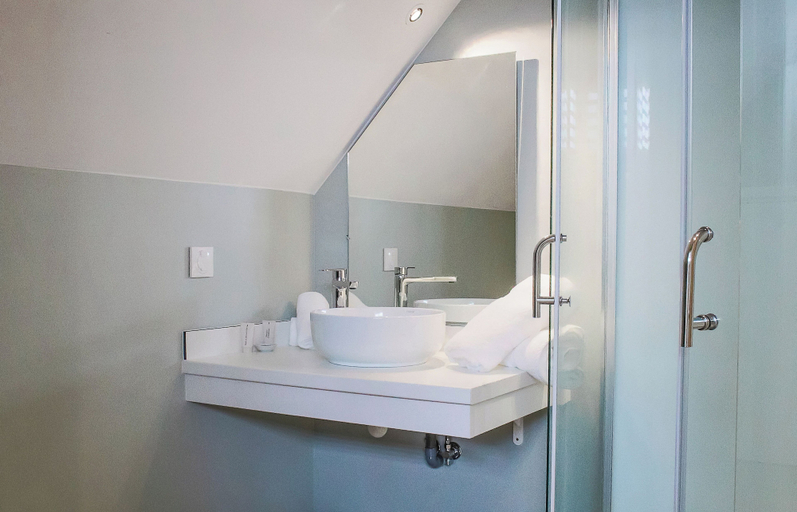Bathroom 4, Niu Beach Hotel Moorea