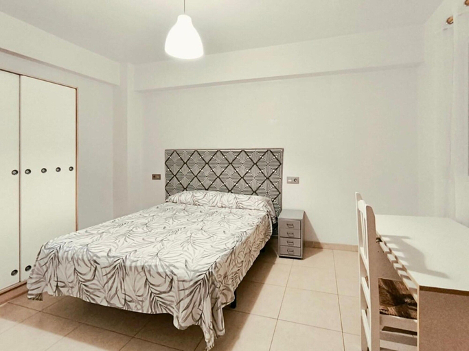 Room 5, Belvilla by OYO Holiday Home in Almeria, Almería
