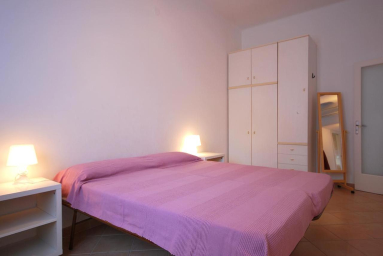 Others 4, Appartamenti Glicini da Luigi, Savona
