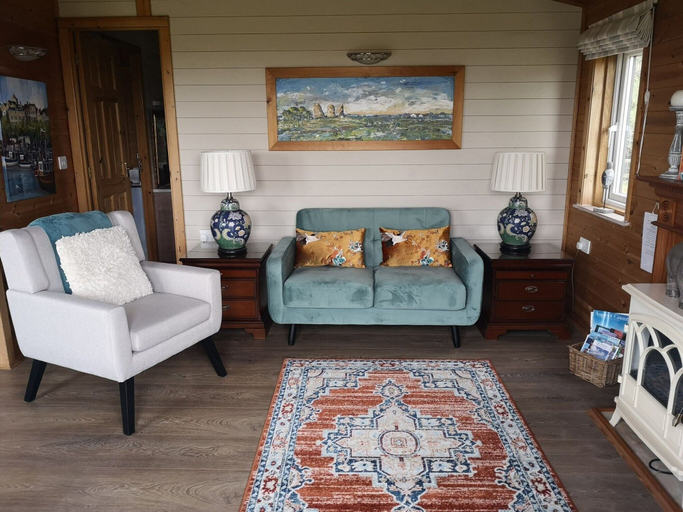 Others 4, Cottage in Brookland with Private Sauna, Kent