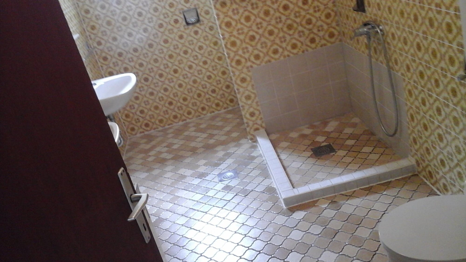 Bathroom 3, Apartments and Room Katja, Župa Dubrovačka