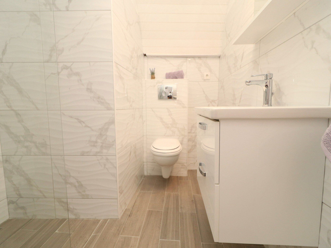 Bathroom 4, Studio Joković, Vela Luka