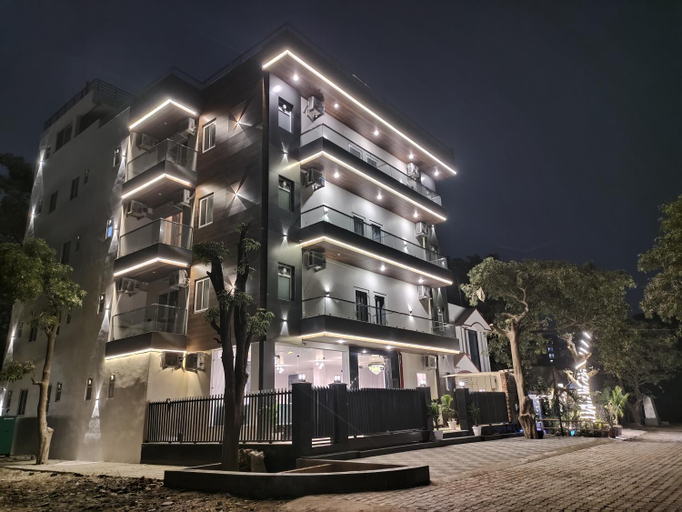 Exterior & Views 1, EMERALD SUITES, Gautam Buddha Nagar