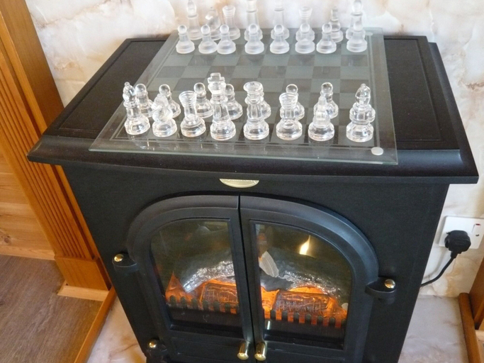 Others 5, Cottage in Brookland with Private Sauna, Kent