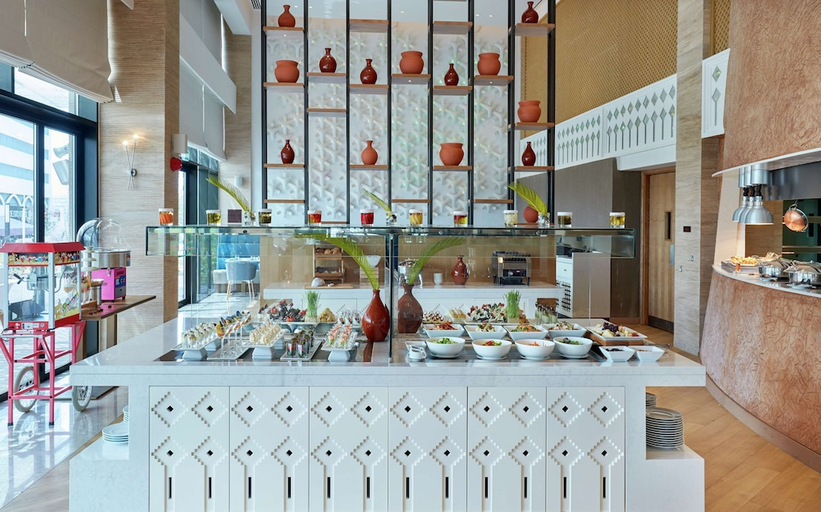 Food & Drinks 5, Hilton Garden Inn Muscat Al Khuwair, Bausher