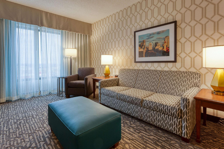 Bedroom 23