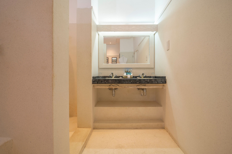 Bathroom 5, Amani Beachfront Villa by YourHost, Kilifi North