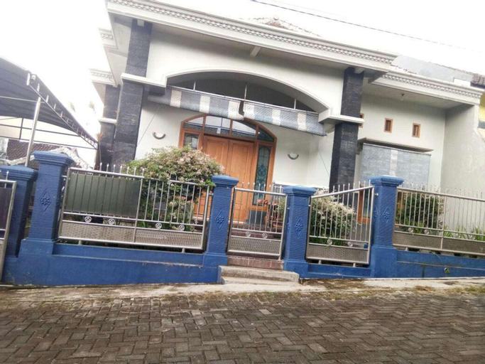 Exterior & Views 1, Villa Puri Damansara, Malang