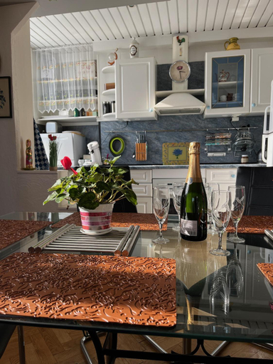 Food & Drinks, France Nice Promenade Des Anglais 80m² Piano, Alpes-Maritimes
