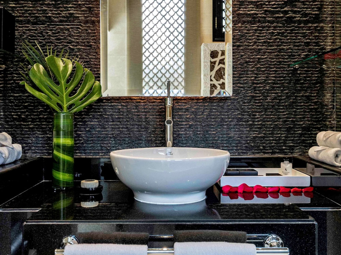Bathroom 4, Raffles Al Areen Palace Bahrain, Zallaq