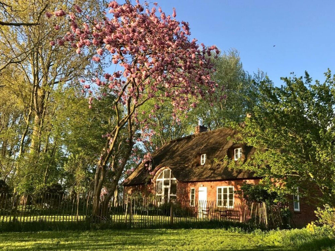 Exterior 3, Warft Simmerdeis 2 Comfortable Holiday Residence, Nordfriesland