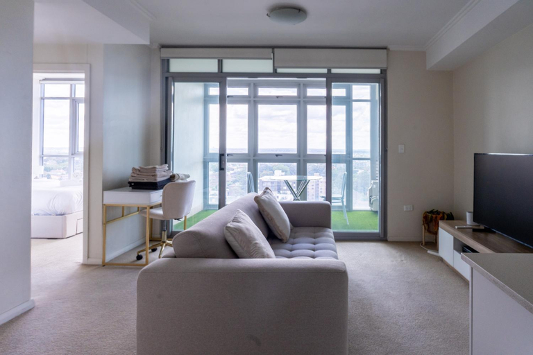 Others 5, Burwood 1bedroom Apartment next to Station, Burwood